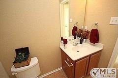 6627 Shadowbend Dr - Photo 3 of 21