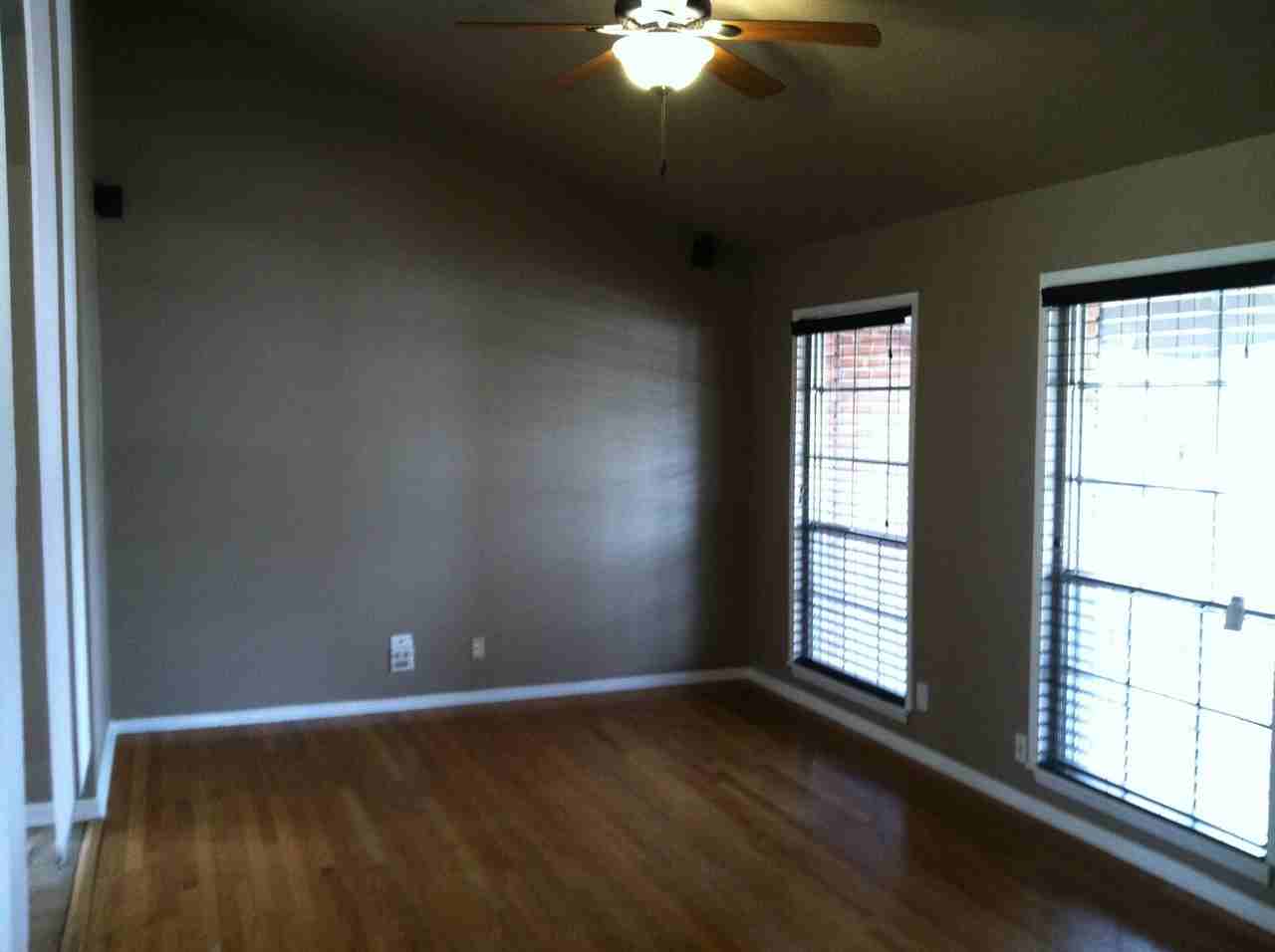 234 Serenade Dr - Photo 2 of 7