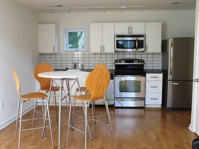 407 N Mangum St - Photo 3 of 7