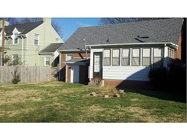 3410 Montrose Ave - Photo 2 of 17