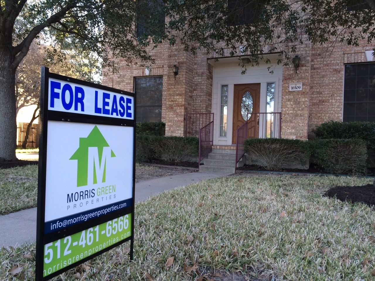 16509 Lounsbury Pl - Photo 2 of 17