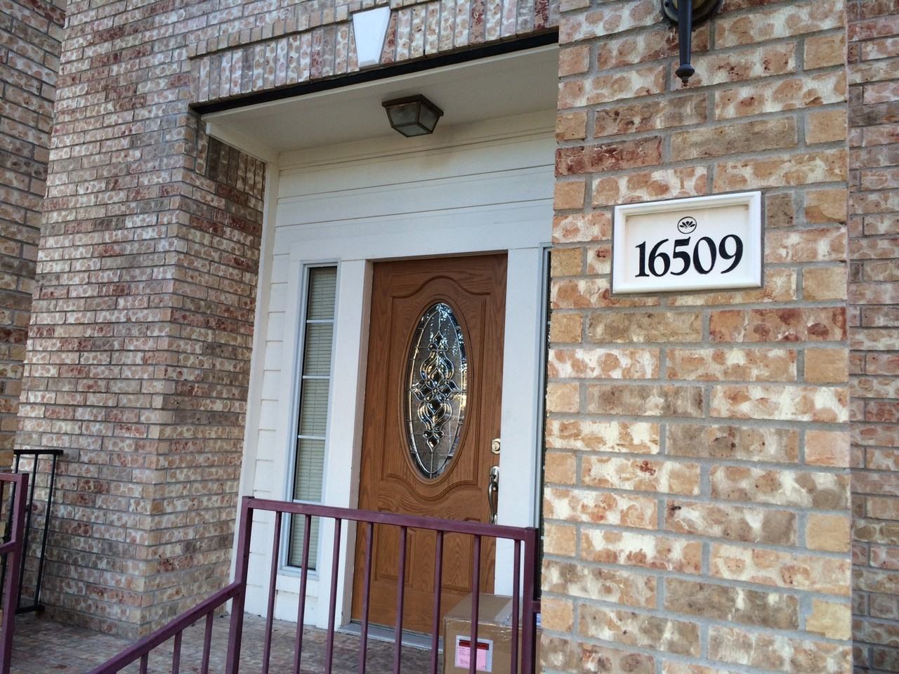 16509 Lounsbury Pl - Photo 3 of 17