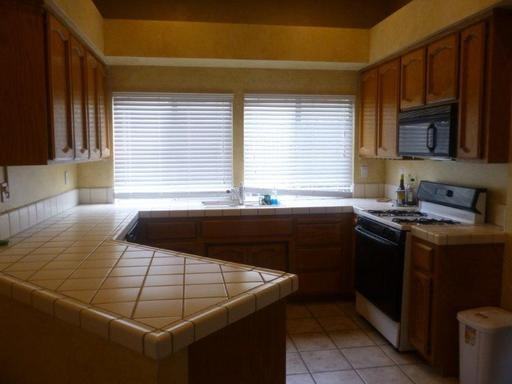 8120 Bramfield Way - Photo 3 of 9