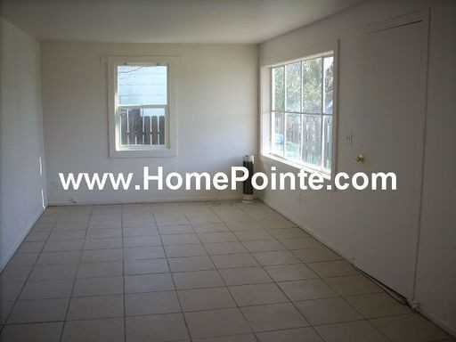 3131 34th Ave - Photo 2 of 10