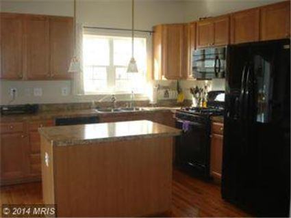 110 Compass Cove - Photo 2 of 8