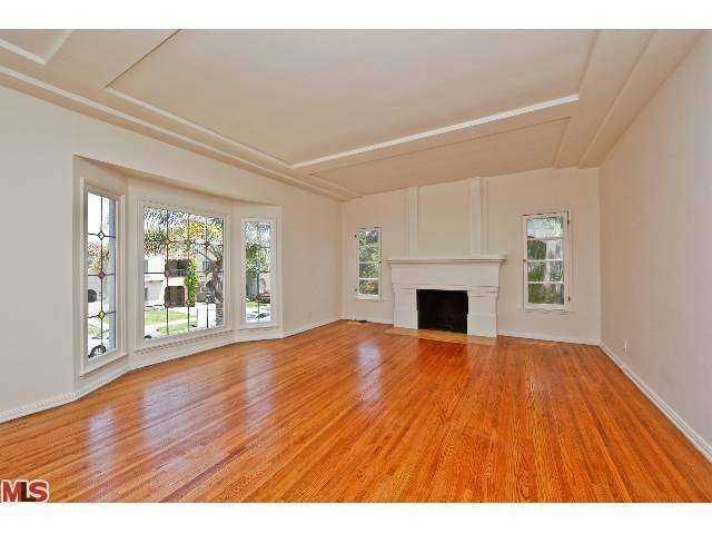 103 S Harper Ave - Photo 3 of 21