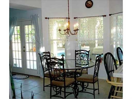 6349 Franklin Ridge Dr - Photo 3 of 17