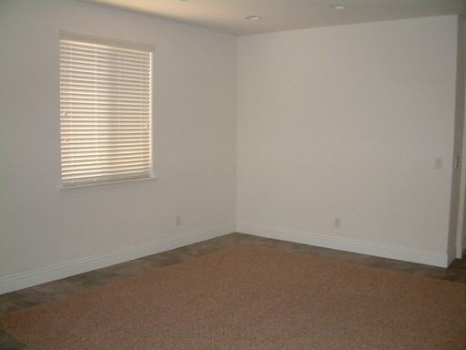 11208 Campanile St - Photo 3 of 15