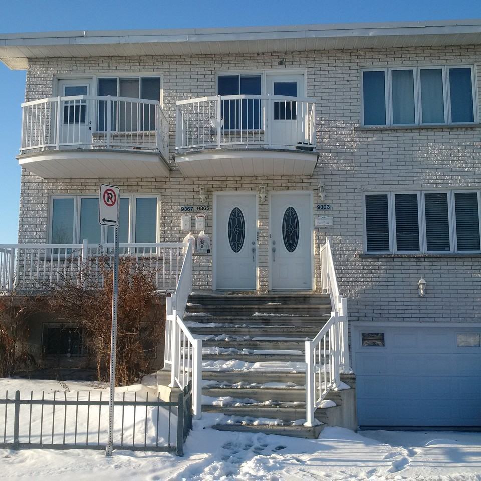 9365 Terrasse Greenfeld