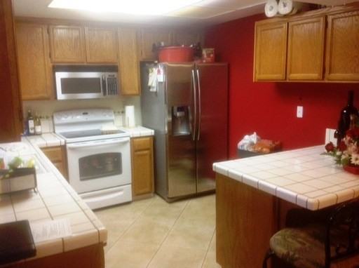 988 Summerplace Dr - Photo 3 of 9