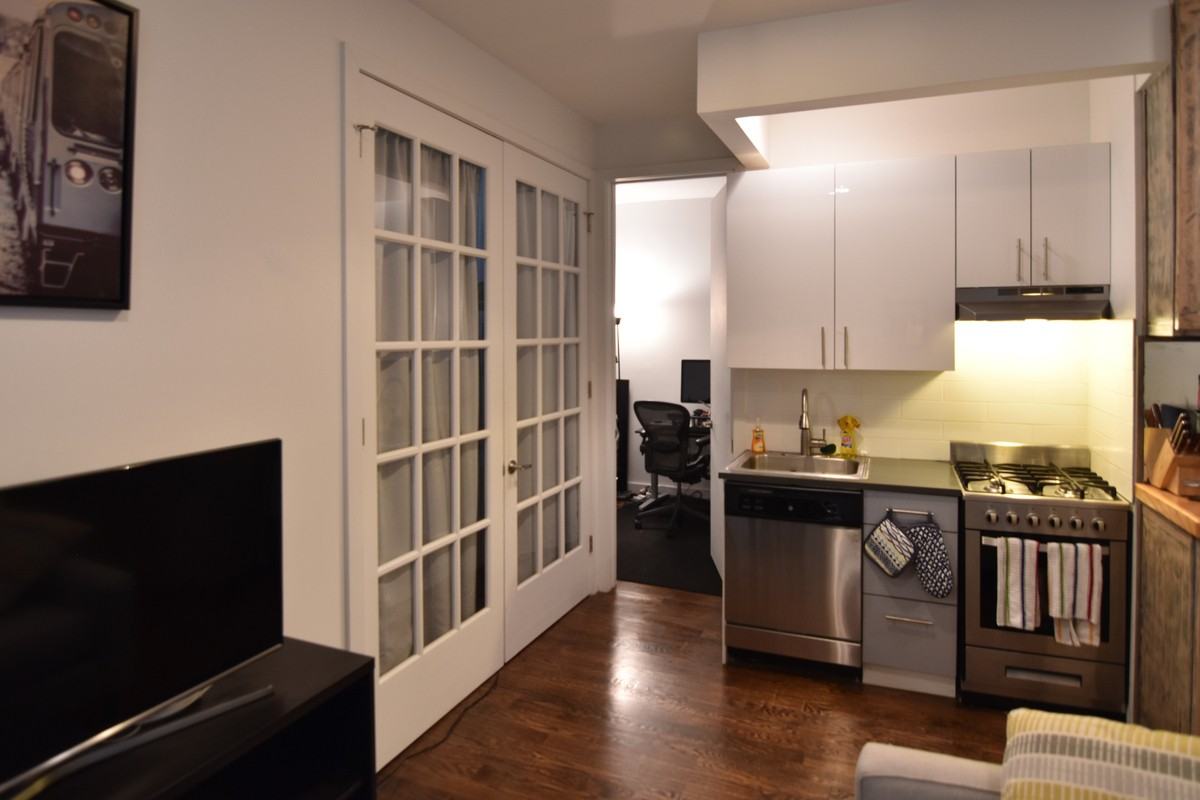 410 Eastern Pkwy #32R