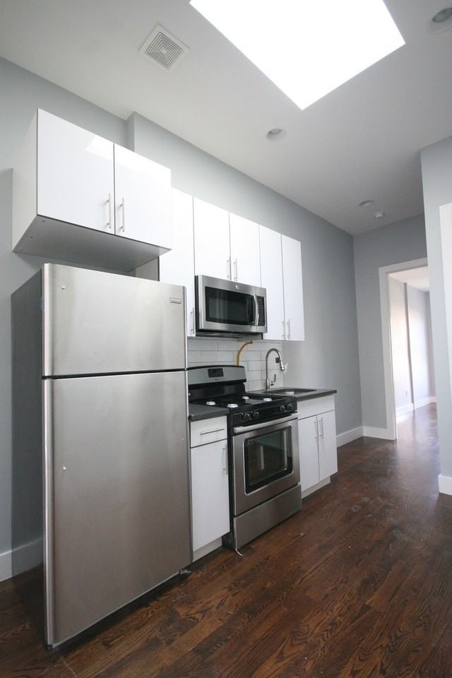260 Jefferson St #3LB