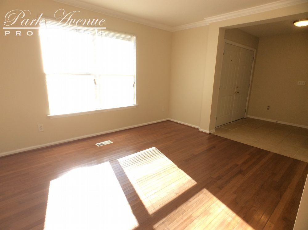 6265 Branch Hill Cir - Photo 3 of 22