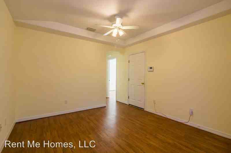 5205 Rogers Ave - Photo 2 of 12