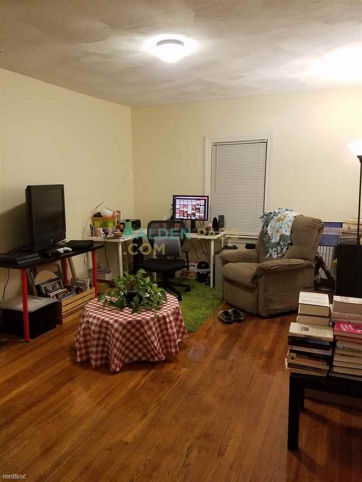 19 Harnden Rd - Photo 3 of 8