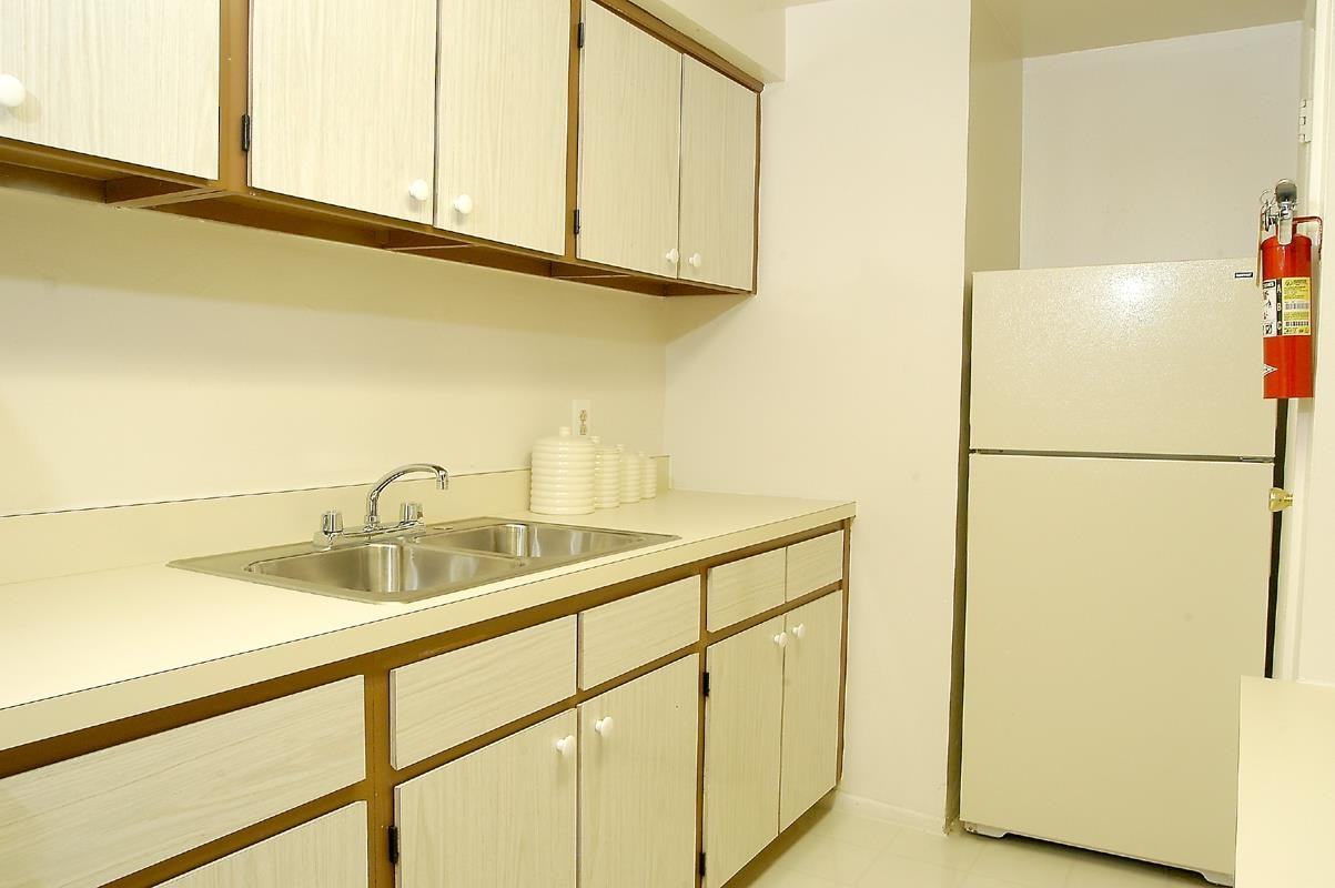 Abbey Walk Apartments - Photo 2 of 13