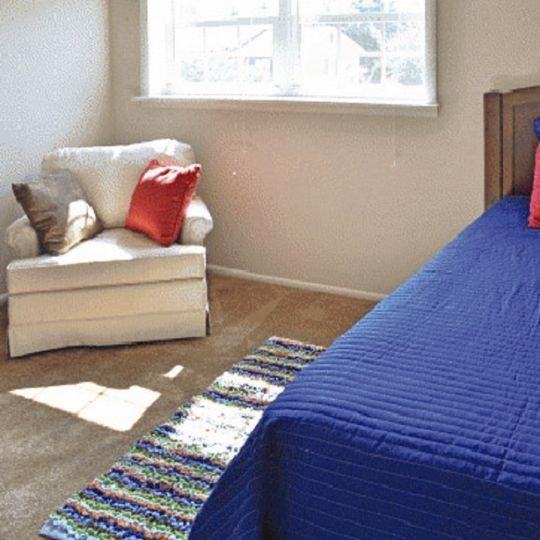 Abbey Walk Apartments - Photo 3 of 13