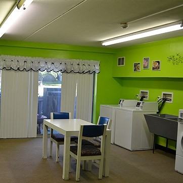 Regency Square Apartments - Photo 2 of 5