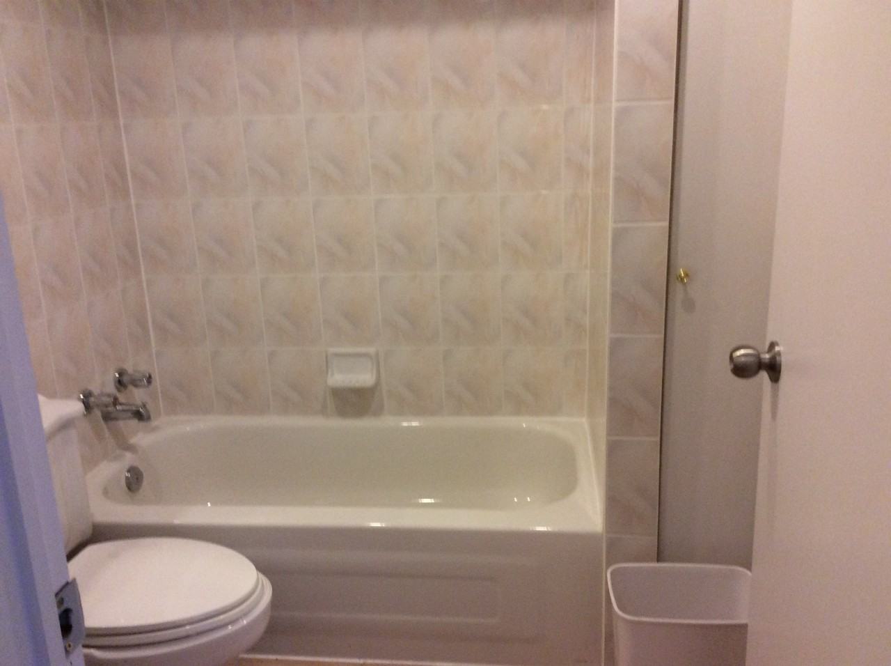 319 Stevenson Street North - Photo 3 of 10