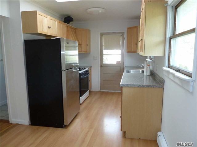 12 Arlyn Dr E - Photo 2 of 15