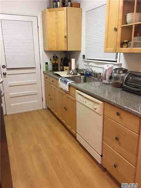 12 Arlyn Dr E - Photo 3 of 15