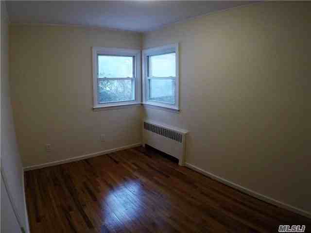 179 Clearmeadow Dr - Photo 2 of 17