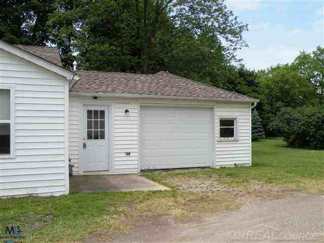 69875 Main St - Photo 2 of 16