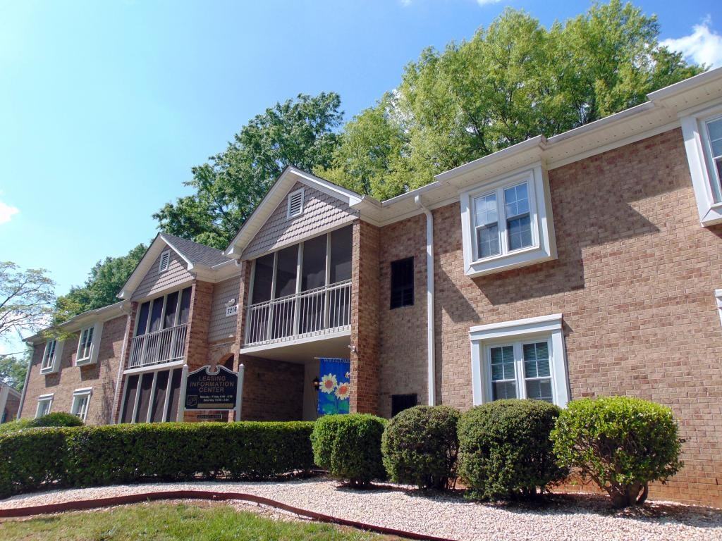 Palmer House - Photo 3 of 19