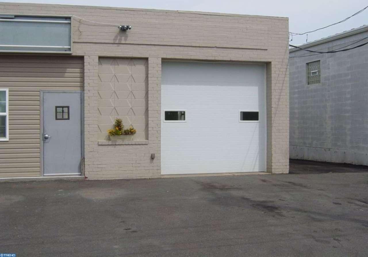 1441 Anderson Ave - Photo 2 of 10