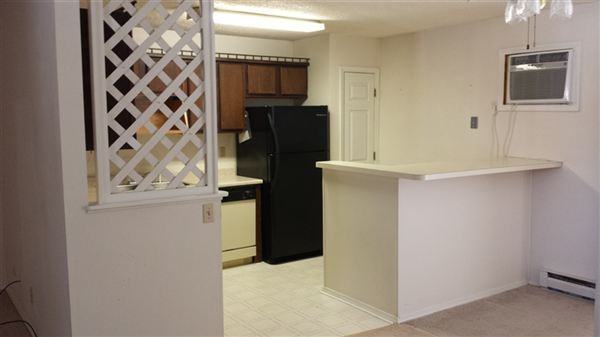 Dixon woods condos - Photo 3 of 7