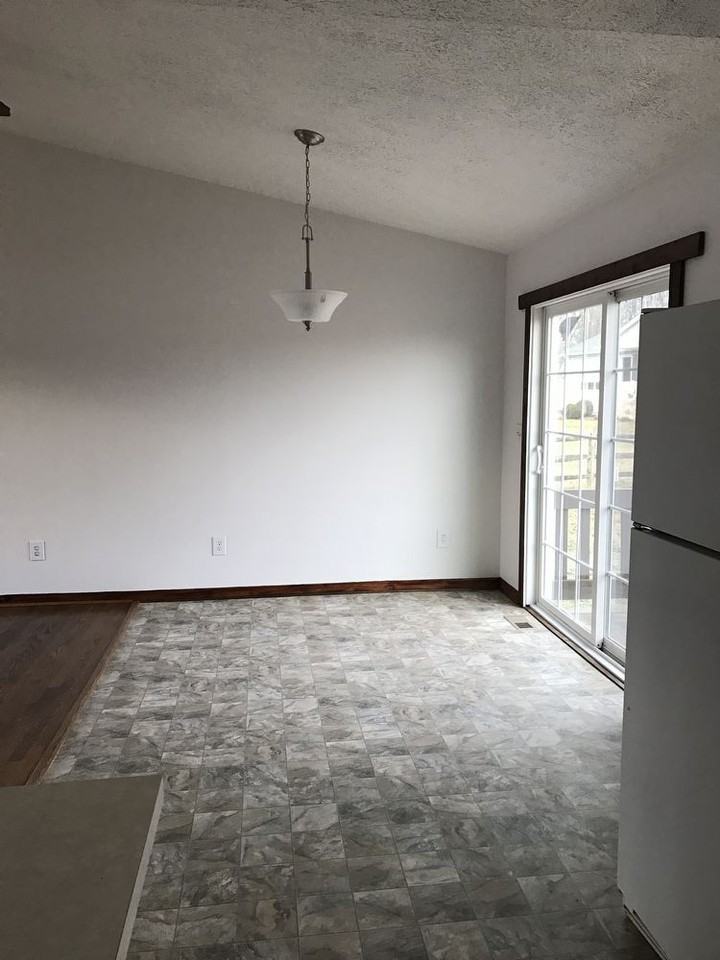 6610 Belfrys Ct W - Photo 3 of 14