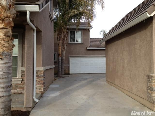 1343 Shearwater Dr - Photo 2 of 15