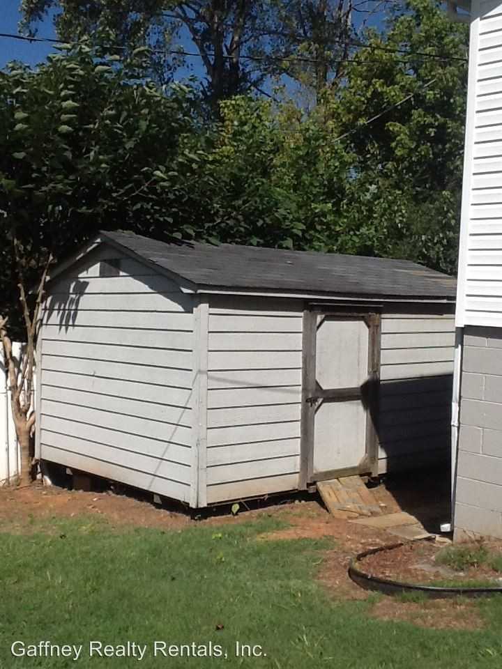 109 14th St - Photo 3 of 13