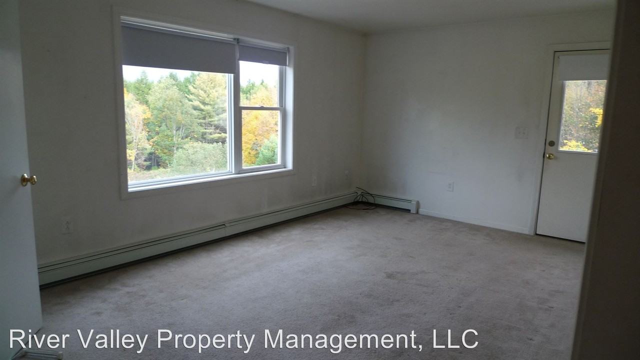 30 Estey Ln - Photo 3 of 18