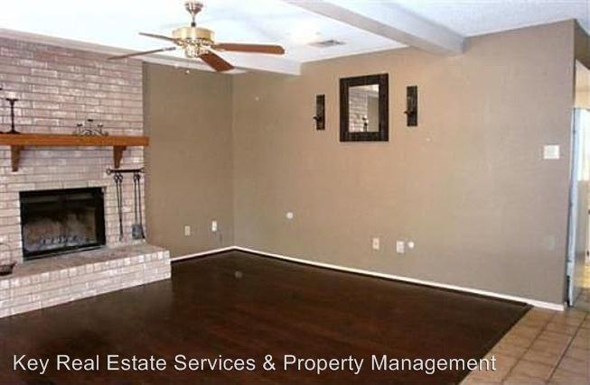 7857 Fairway Rd - Photo 3 of 3