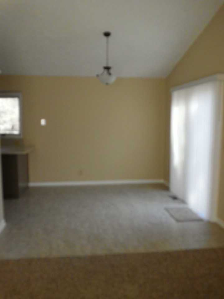 14712 Weir St - Photo 3 of 10