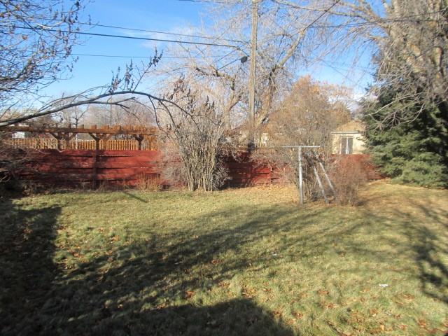 879 N 1400 E - Photo 2 of 14