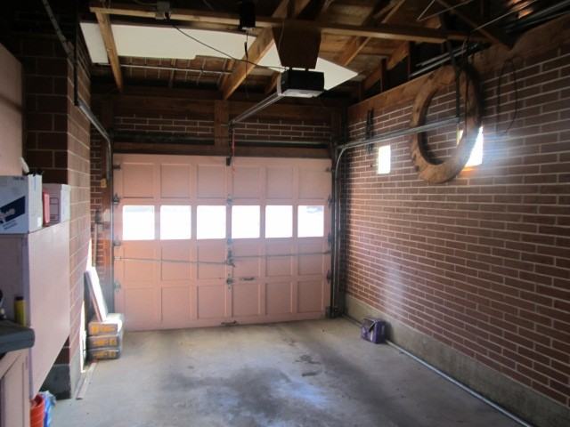 879 N 1400 E - Photo 3 of 14