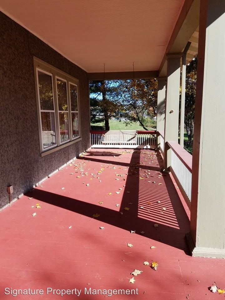 5661 Lee Hwy - Photo 2 of 32