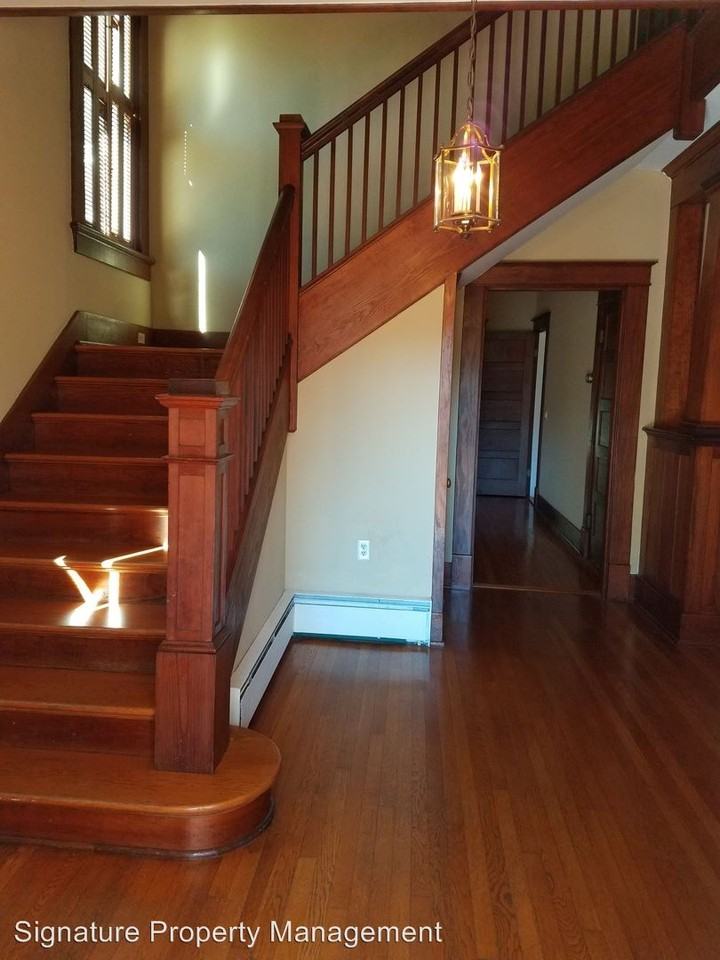 5661 Lee Hwy - Photo 3 of 32