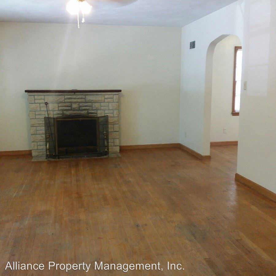 1412 Vista Ln - Photo 2 of 10