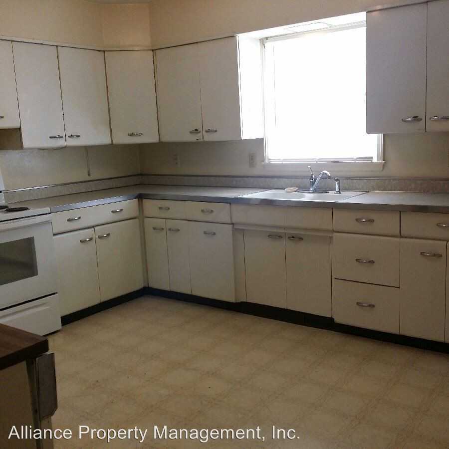 1412 Vista Ln - Photo 3 of 10