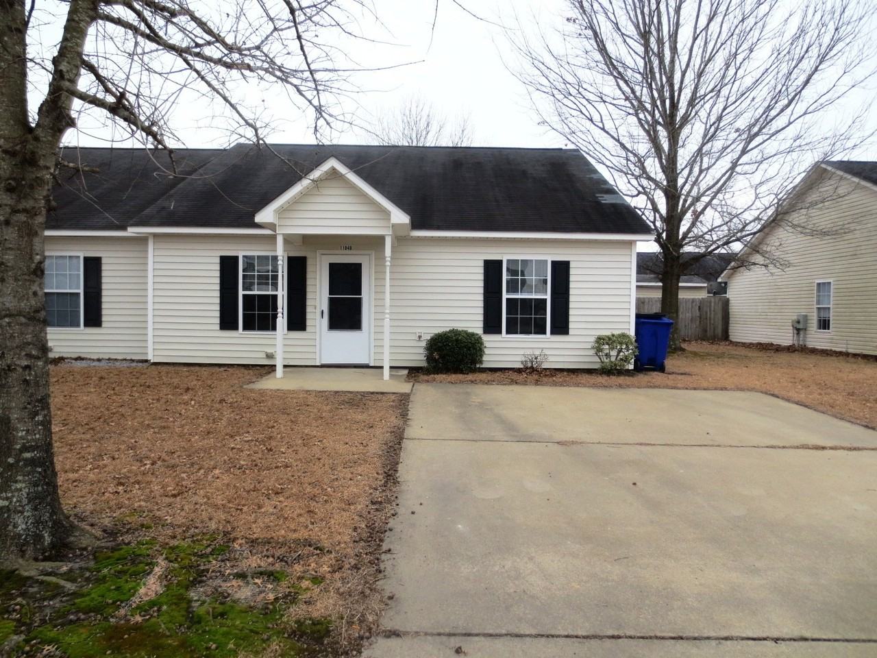 1104 Nicklaus Drive - Photo 2 of 26