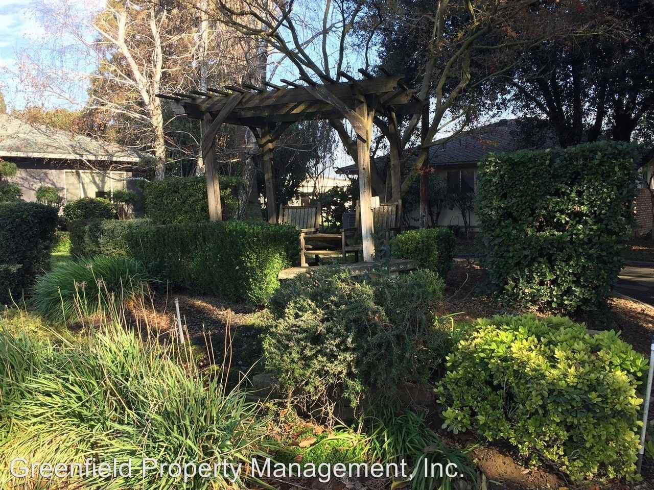 8855 E Kettleman Ln - Photo 2 of 13