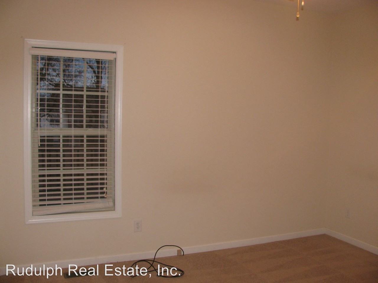 195 Orchard Cir - Photo 3 of 18