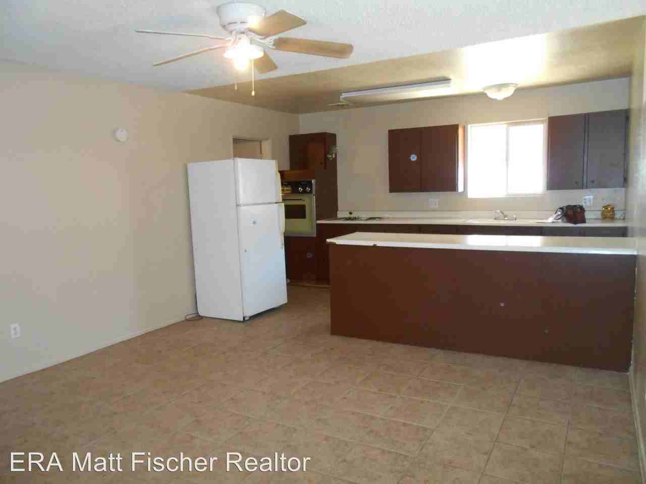 731 E 26th Pl - Photo 2 of 9