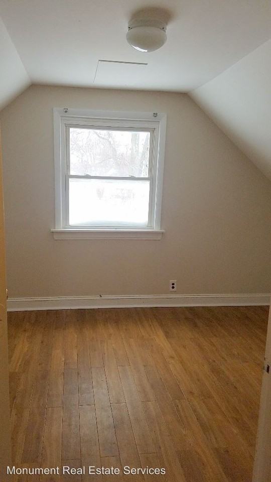 4461 E 154th St - Photo 3 of 8