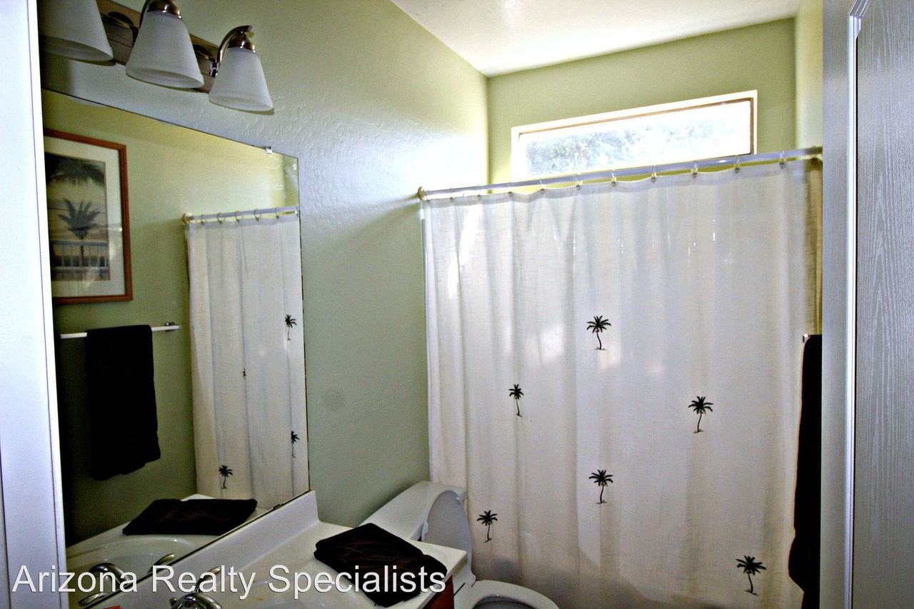 8903 W Salter Dr - Photo 3 of 11