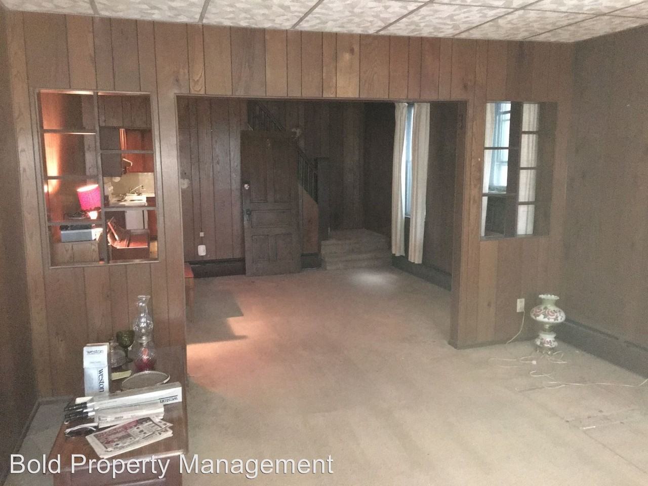 17 Main St - Photo 2 of 8