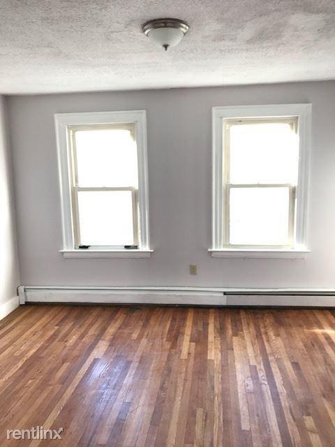 262 Highland St #Fl 3 - Photo 2 of 5